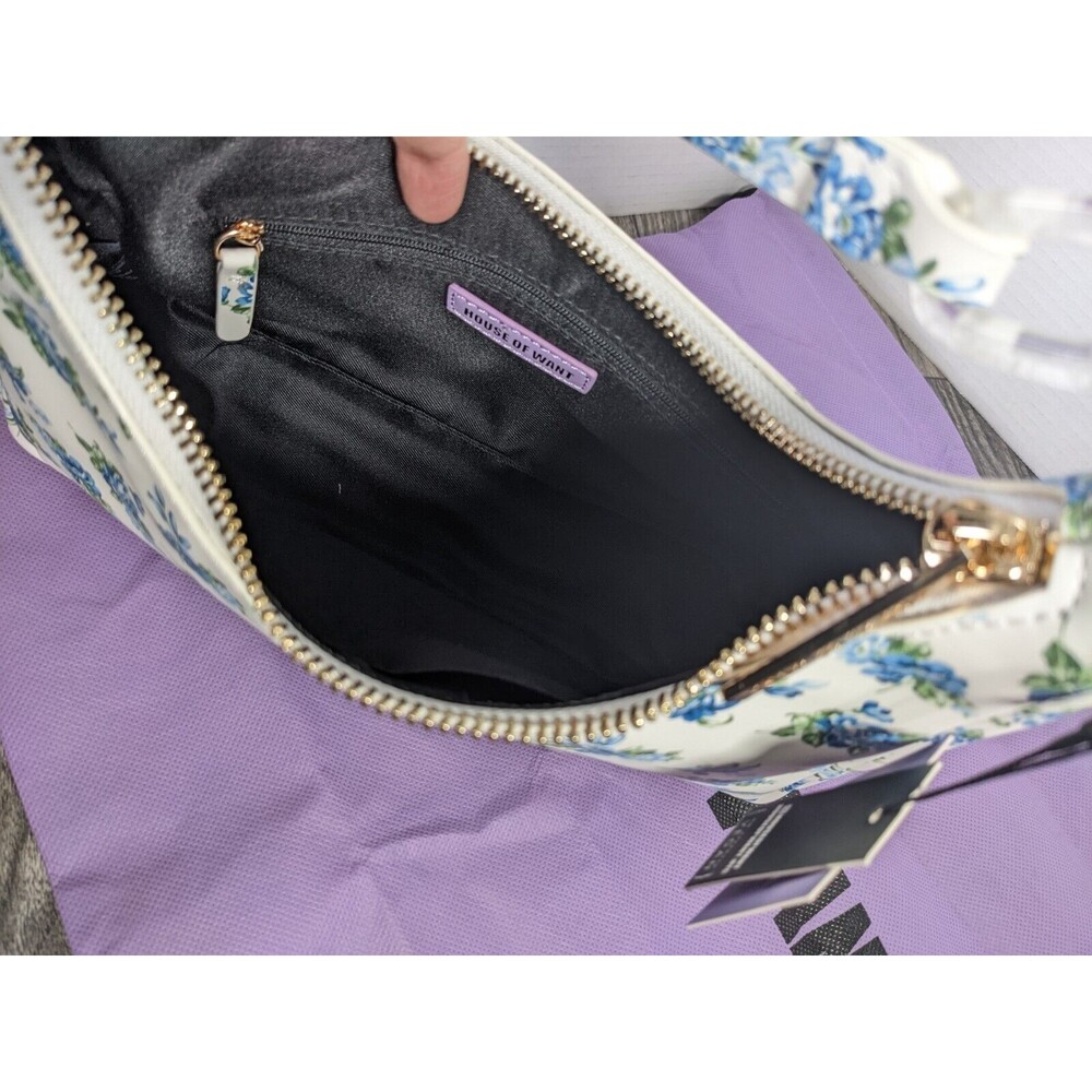 House Of Want Newbie Hobo Shoulder Bag White Blue Floral Vegan Leather NWT - Picture 9 of 12
